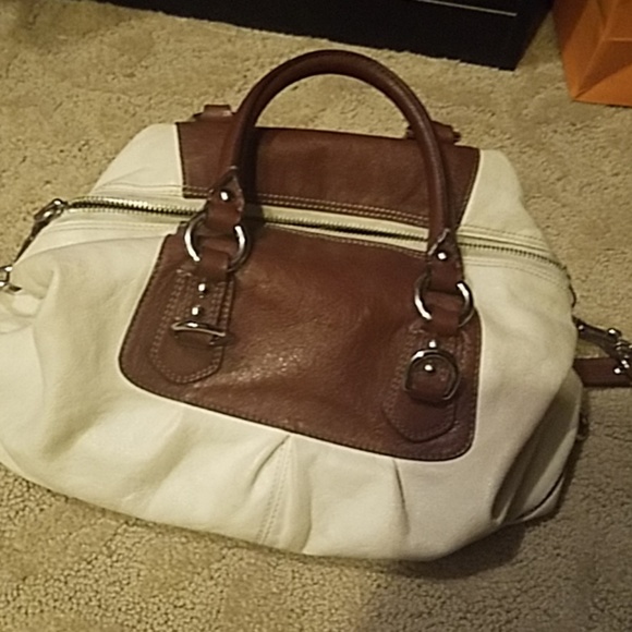 Handbag - Picture 2 of 4